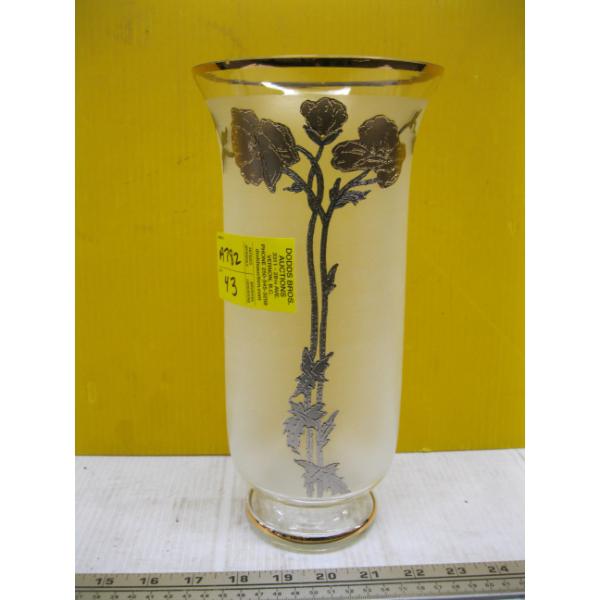 GOLD & SILVER EMBOSSED GLASS FROSTED VASE