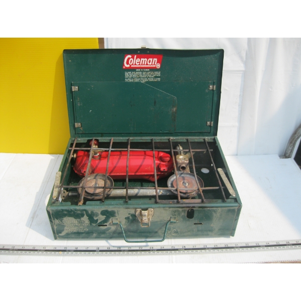 COLEMAN CAMP STOVE