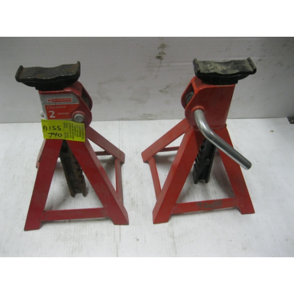 PAIR OF 2 TON AXLE STANDS