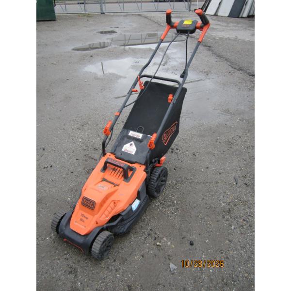 BLACK & DECKER ELECTRIC LAWNMOWER