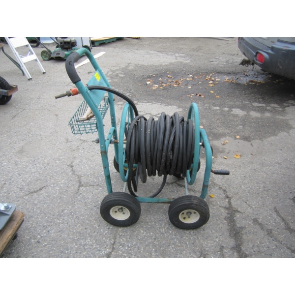 GARDEN HOSE ROLLER W/HOSE