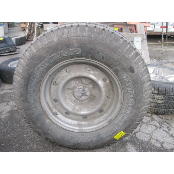 P255/70R16 NEW TIRE ON RIM