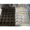 Image 2 : 4 MUFFIN TINS & A COOLING RACK