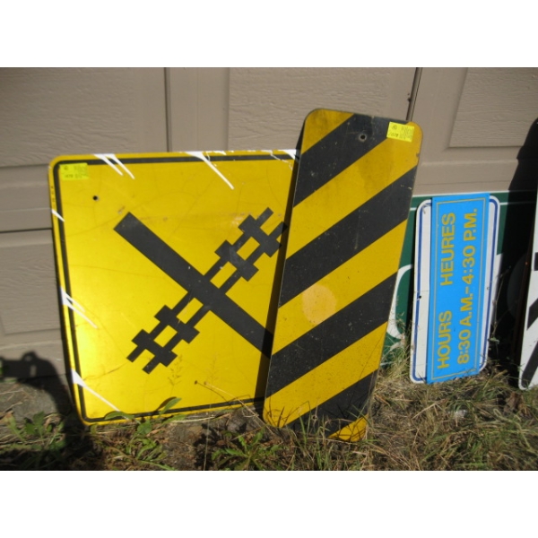 2 SIGNS - BLACK & YELLOW ANGLE & RAILWAY CROSSING