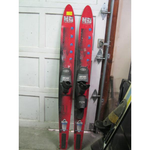 PAIR OF HO DOUBLE/SINGLE WATERSKIS