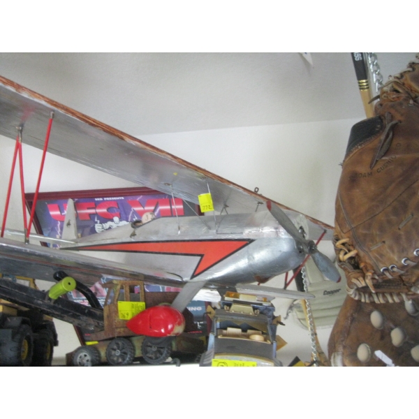 REMOTE CONTROL BIPLANE W/ENGINE - NO REMOTE