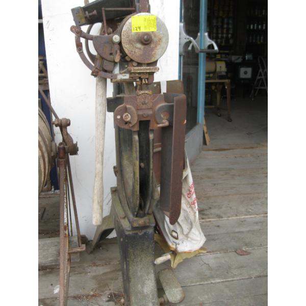 WIRE STICHER FROM BOSTON WIRE STITCHER CO.