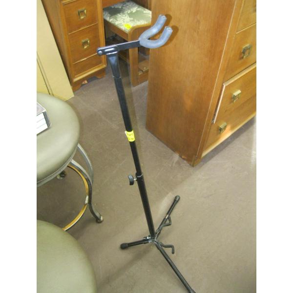 GUITAR STAND