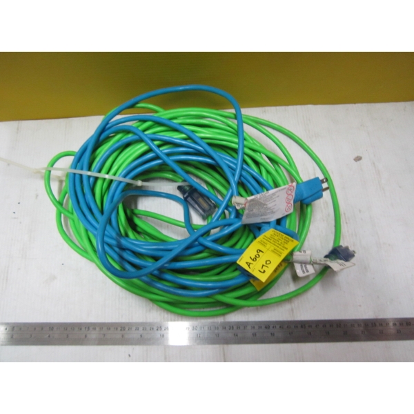 2 EXTENSION CORDS