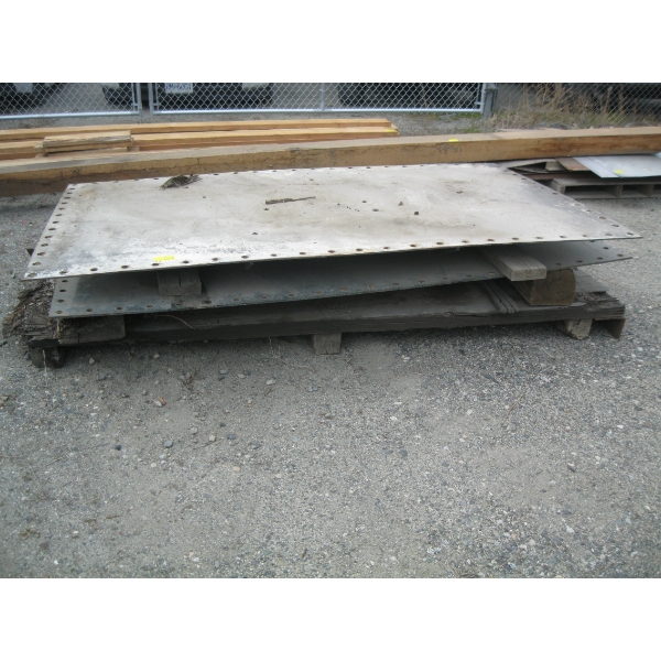 2 LARGE PLATE STEEL PIECES