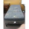 Image 1 : SINGLE LIFT BED W/REMOTE