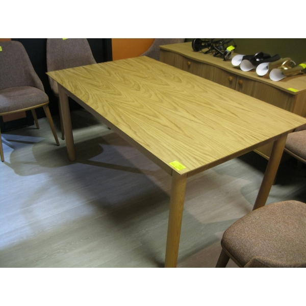 160CM EXTENDABLE COMO OAK DINING TABLE