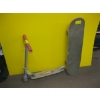 Image 4 : 1 SKATEBOARD & 1 RAZOR 2 WHEEL SCOOTER