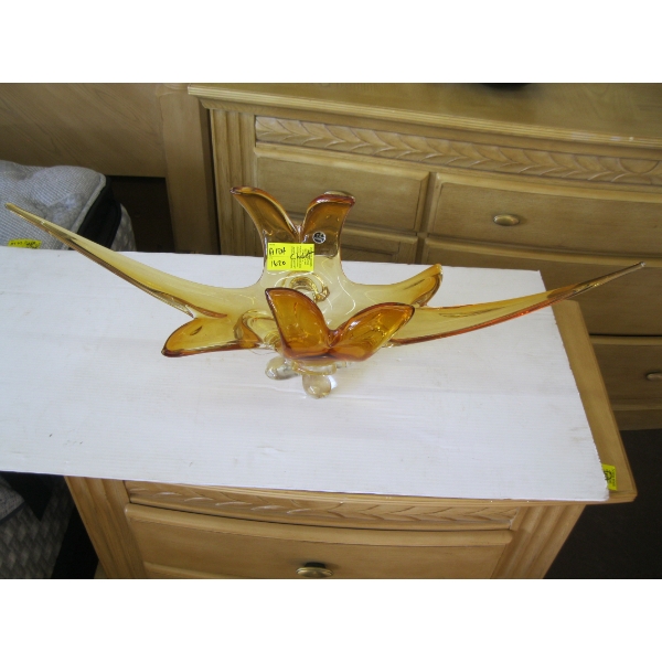 LG. PIECE OF CHALET GLASS