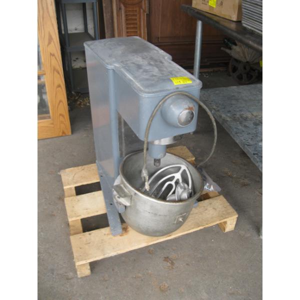 COMMERCIAL MIXER W/BOWL & PADDLES