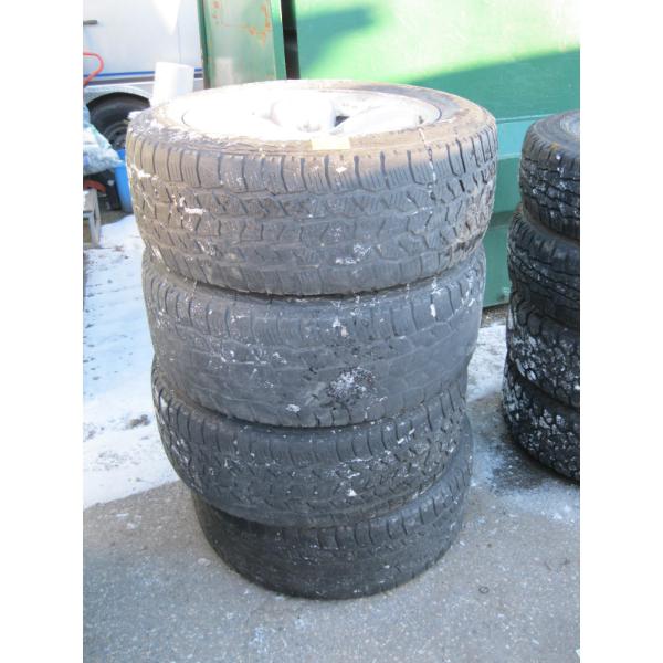 SET OF 4 TIRES ON DODGE RIMS, 275/55R20