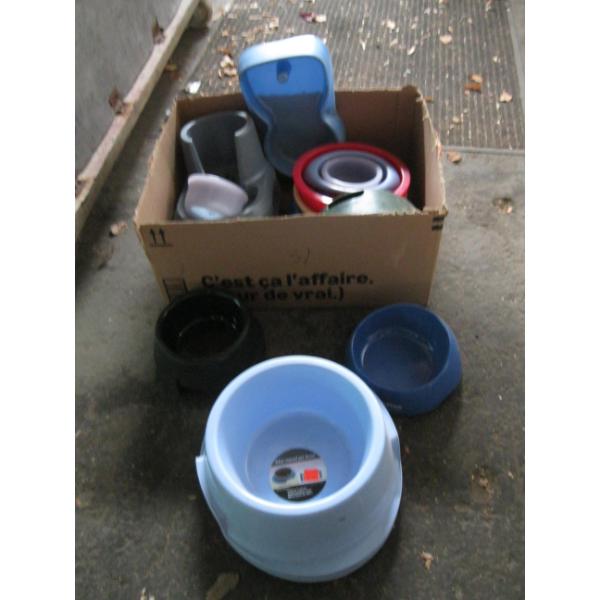 DOG DISHES