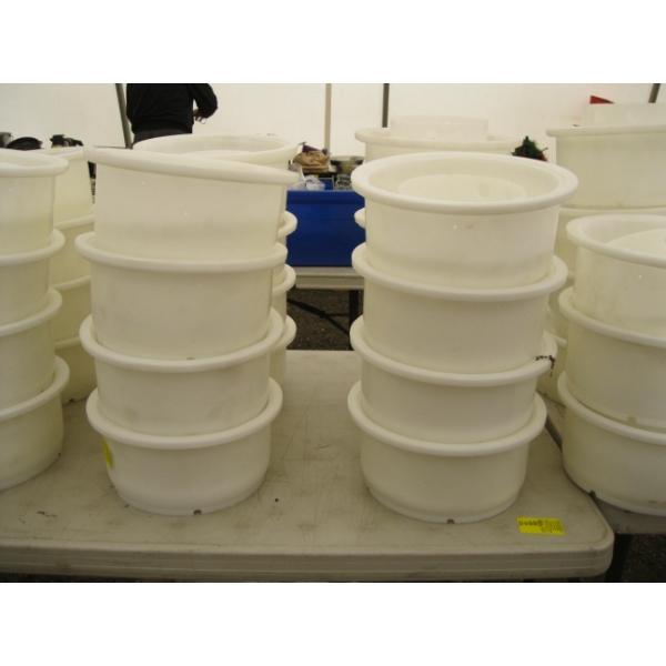 8 MED. CHEESE MOULDS
