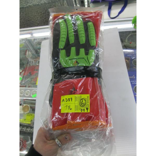 6 PAIR OF SZ 9 CHEMSTOP GLOVES