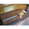 Image 2 : MATCHING 4 DRAWER MIRRORED DRESSER