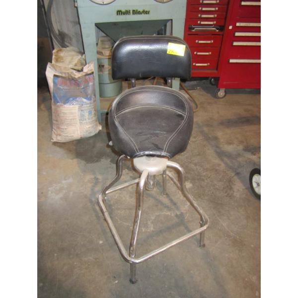 UNIQUE KIND OF MOTORCYCLE SEAT STOOL