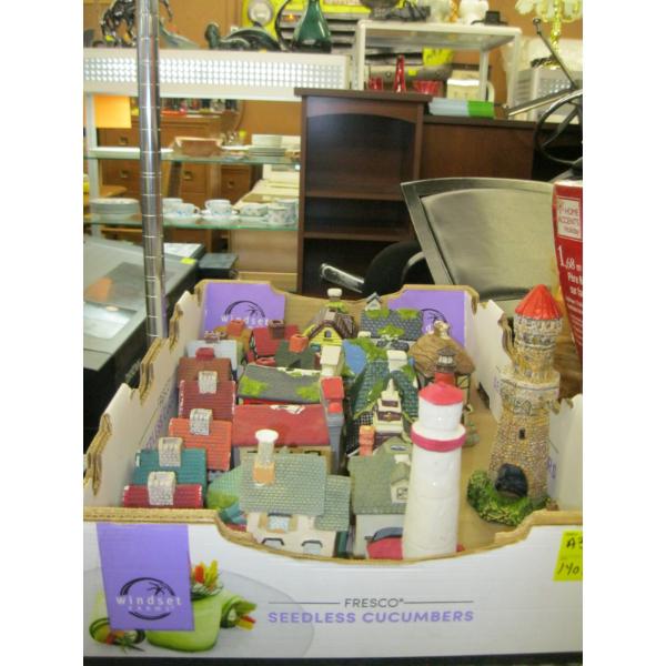 MINIATURE HOUSES