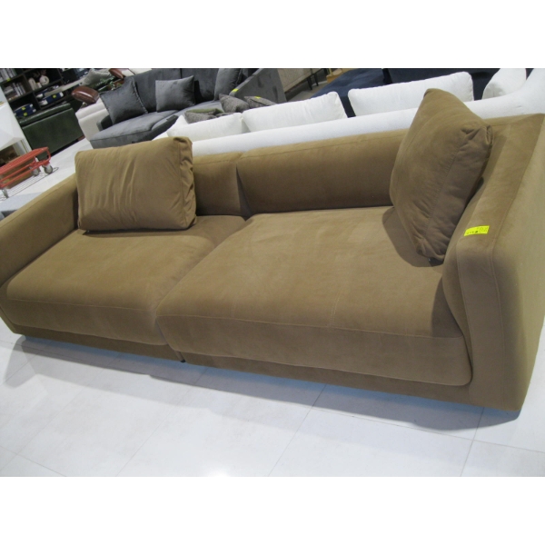 BROWN 2 PIECE SOFA - MISSING BACK CUSHION