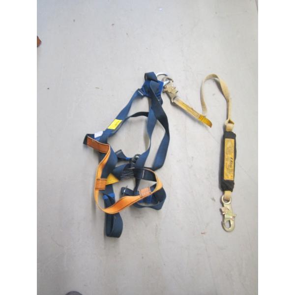 SAFETY HARNESS