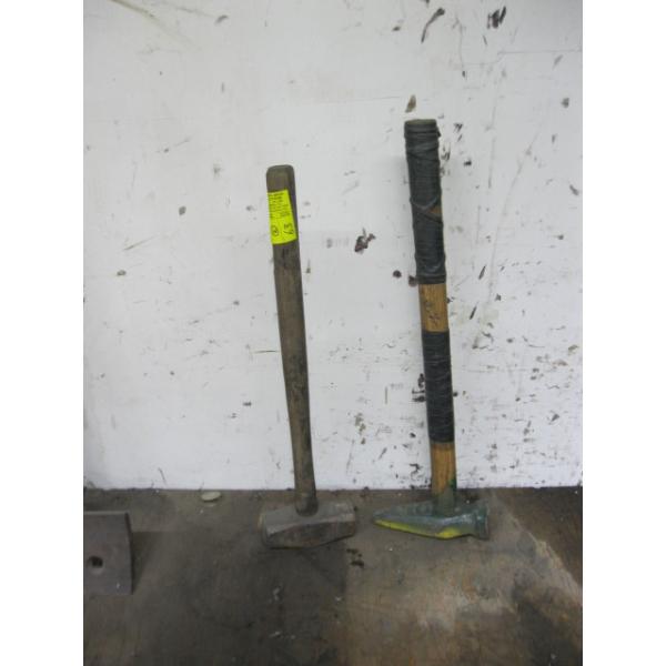 2 SLEDGEHAMMERS