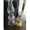 Image 1 : 2 OIL LANTERNS