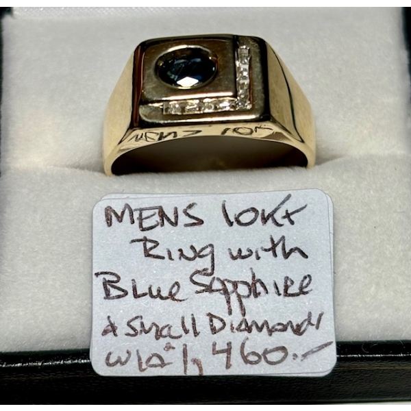 MENs 10KT RING W/BLUE SAPPHIRE & SM. DIAMOND W/A $1,460, SZ 12
