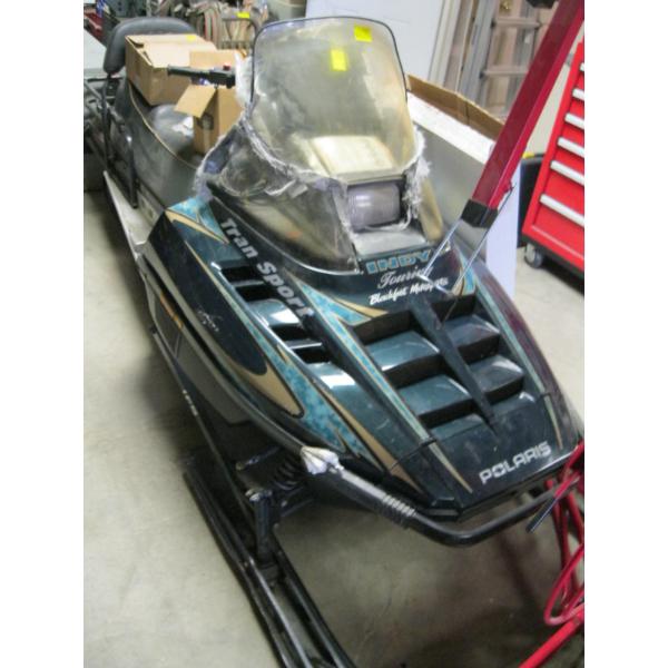 2004? POLARIS INDY TOURING SLED W/ASST. PARTS & ACCESS.