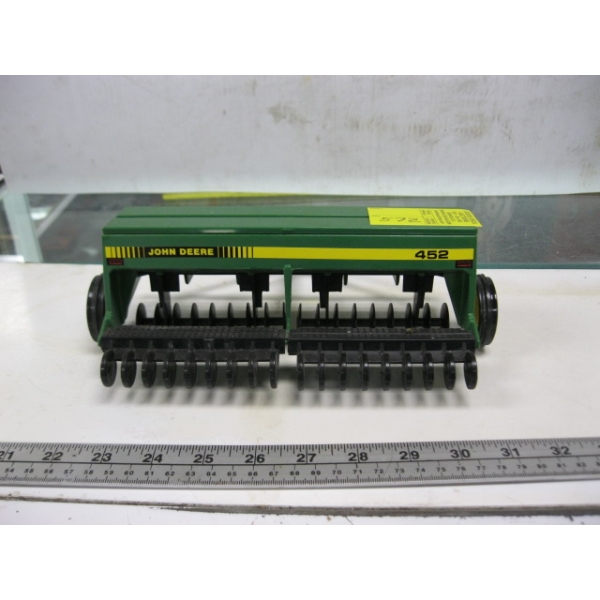 JOHN DEERE DIECAST SEEDER IMPLEMENT