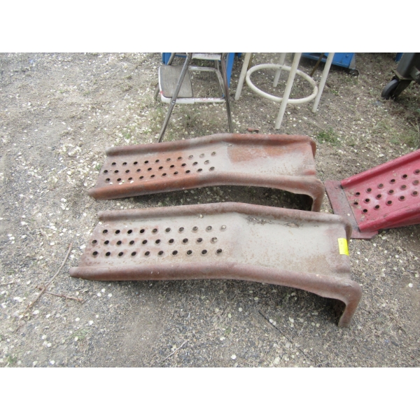 PAIR OF CAR RAMPS