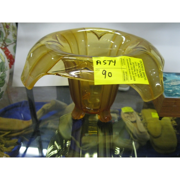 DECORATIVE MCM AMBER GLASS FLOWER VASE