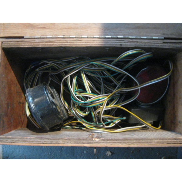 PAIR OF MAGNETIC TRAILER LIGHTS