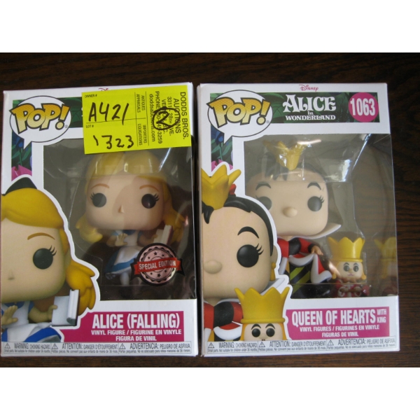 2 POP BOBBLE HEADS