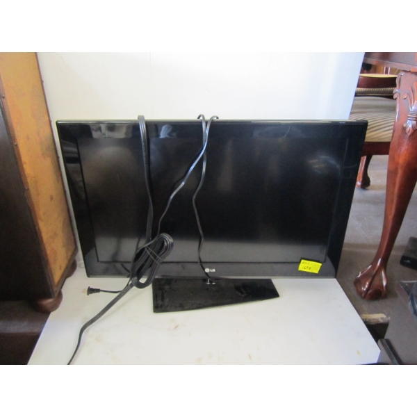 31" LG TV  - NO REMOTE