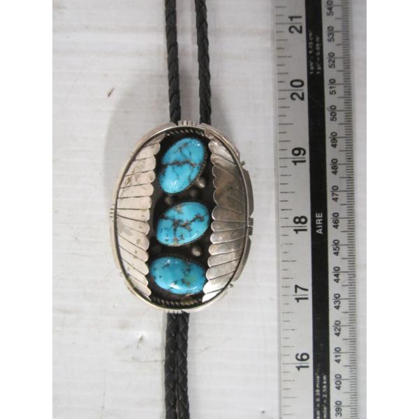 SILVER W/3 TURQUOISE STONES NAVAJO BOLO TIE