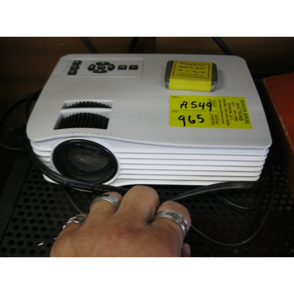 SM. LED PROJECTOR