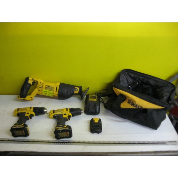 DEWALT 12V CORDLESS DRILL KIT & A DEWALT RECIPROCATING SAW - 3 BATTERIES, CHARGER