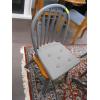 Image 2 : ROUND GREY DINETTE TABLE W/4 ARROW BACK CHAIRS