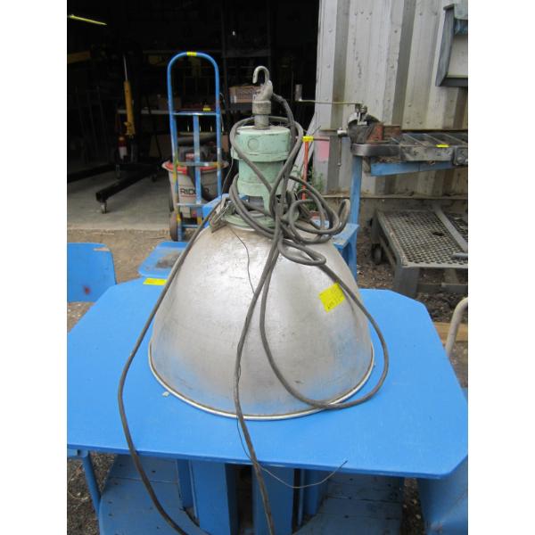 LG. LIGHT FIXTURE