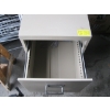 Image 2 : 2 DRAWER LEGAL SIZE FILING CABINET