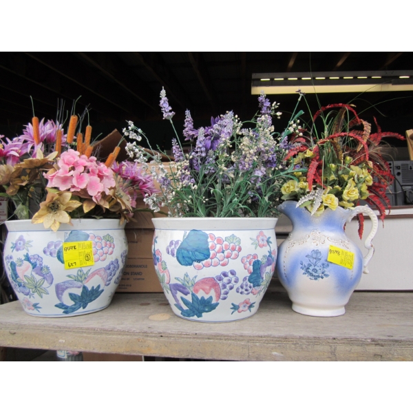 3 PLANTERS W/ARTIFICIAL PLANTS