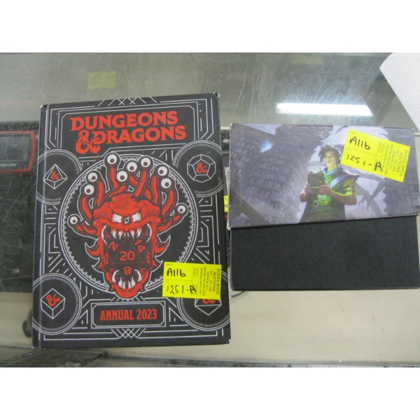 HOUSE OF HORROR CARDS & A DUNGEONS & DRAGON BOOK