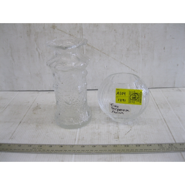 2 PIECES OF TIMO SARPENEVA FINNISH GLASS