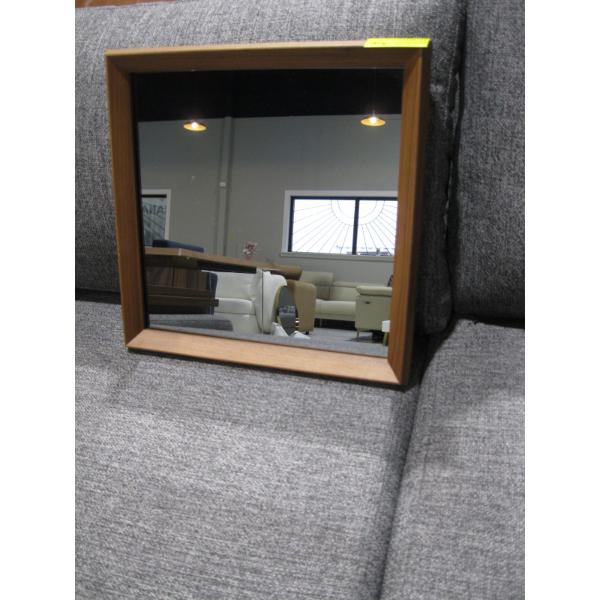 SM. WOOD FRAMED MIRROR