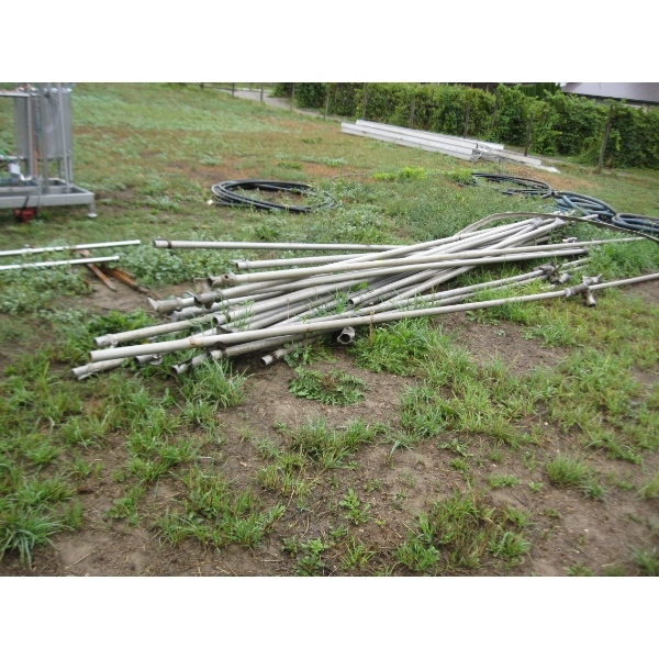 ASST. ALUMINUM IRRIGATION PIPE W/SPRINKLERS
