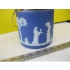Image 3 : WEDGEWOOD BISCUIT BARREL